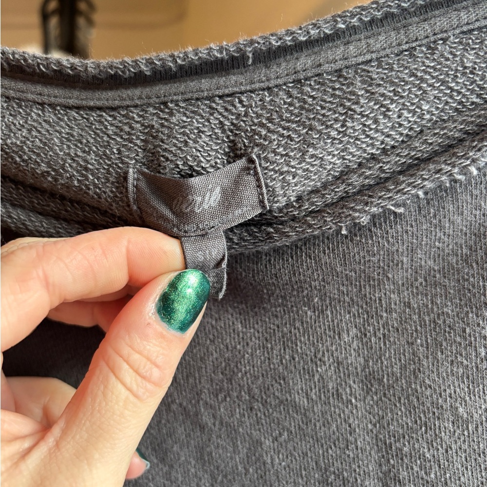 EUC Aerie Ruffle Sleeve 100% Cotton Sweatshirt | Women’s Small OVERSIZED 23” PTP - Picture 3 of 16